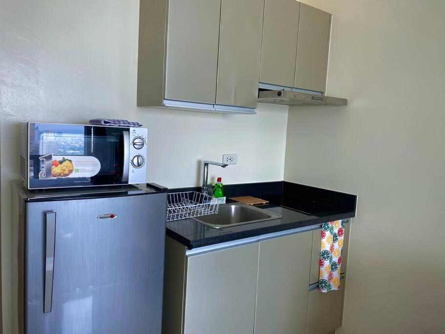 Makati Penthouse With Stunning City Skyline View Manila Ngoại thất bức ảnh