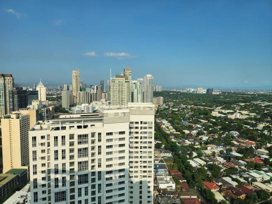 Makati Penthouse With Stunning City Skyline View Manila Ngoại thất bức ảnh