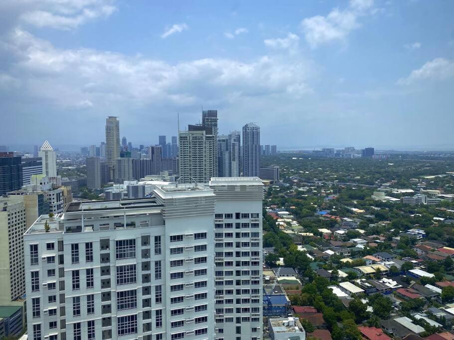 Makati Penthouse With Stunning City Skyline View Manila Ngoại thất bức ảnh