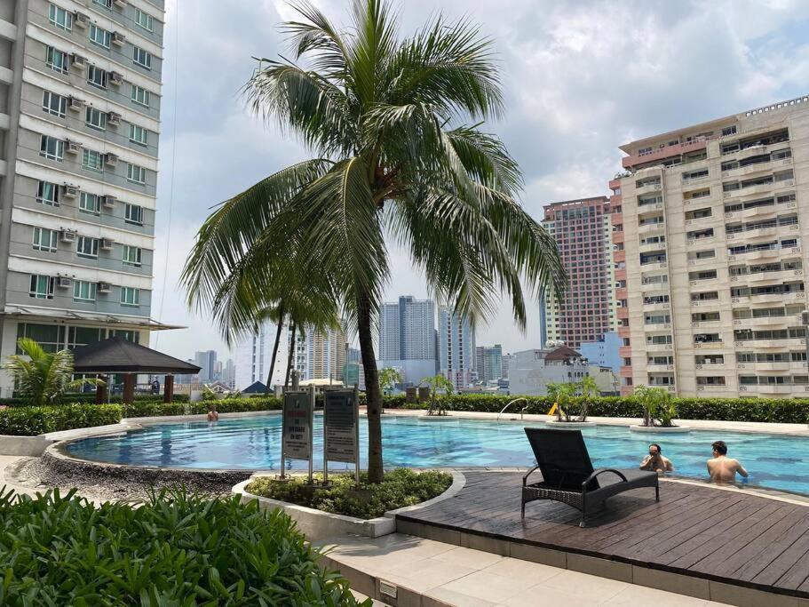 Makati Penthouse With Stunning City Skyline View Manila Ngoại thất bức ảnh