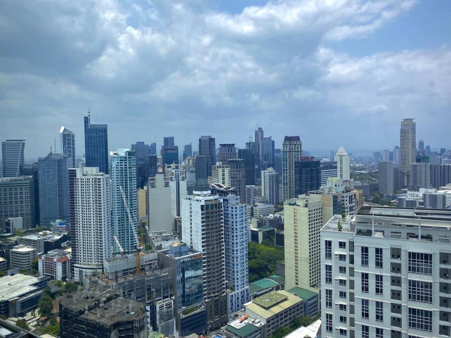 Makati Penthouse With Stunning City Skyline View Manila Ngoại thất bức ảnh